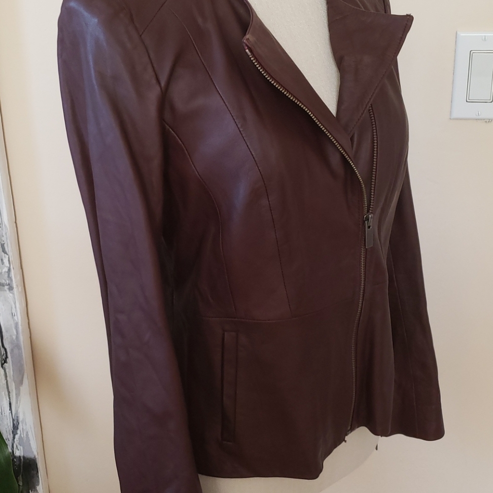 Leather jacket S/P - Picture 3 of 12